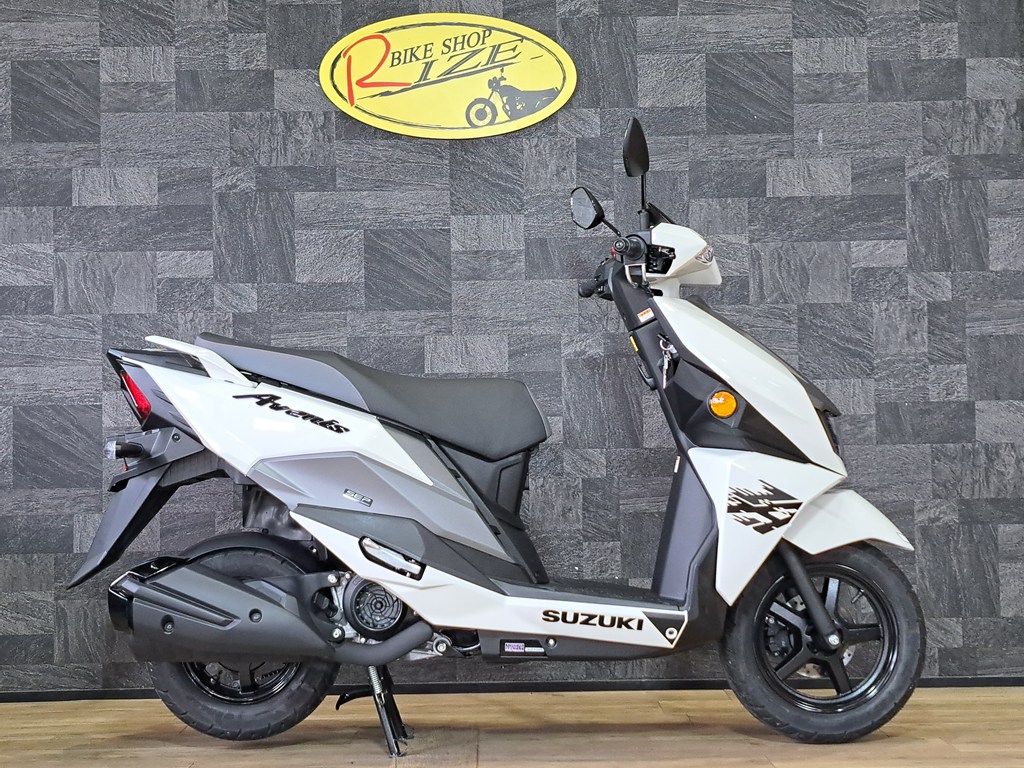アヴェニス125